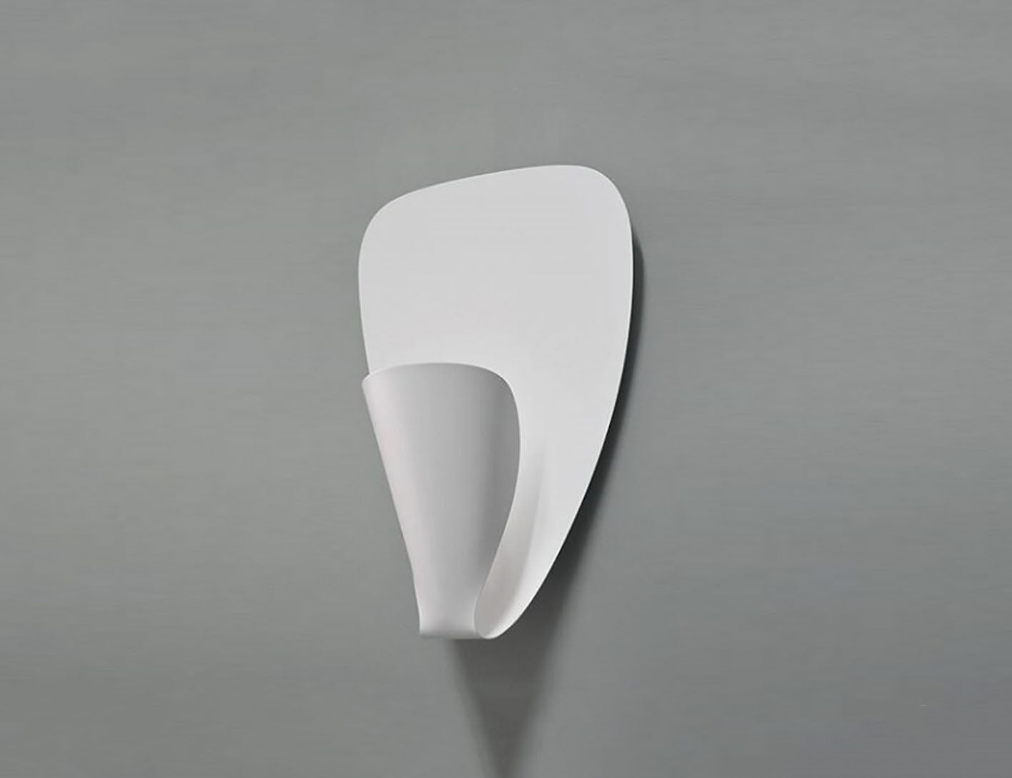 Michel Buffet white curved sconce Model B206