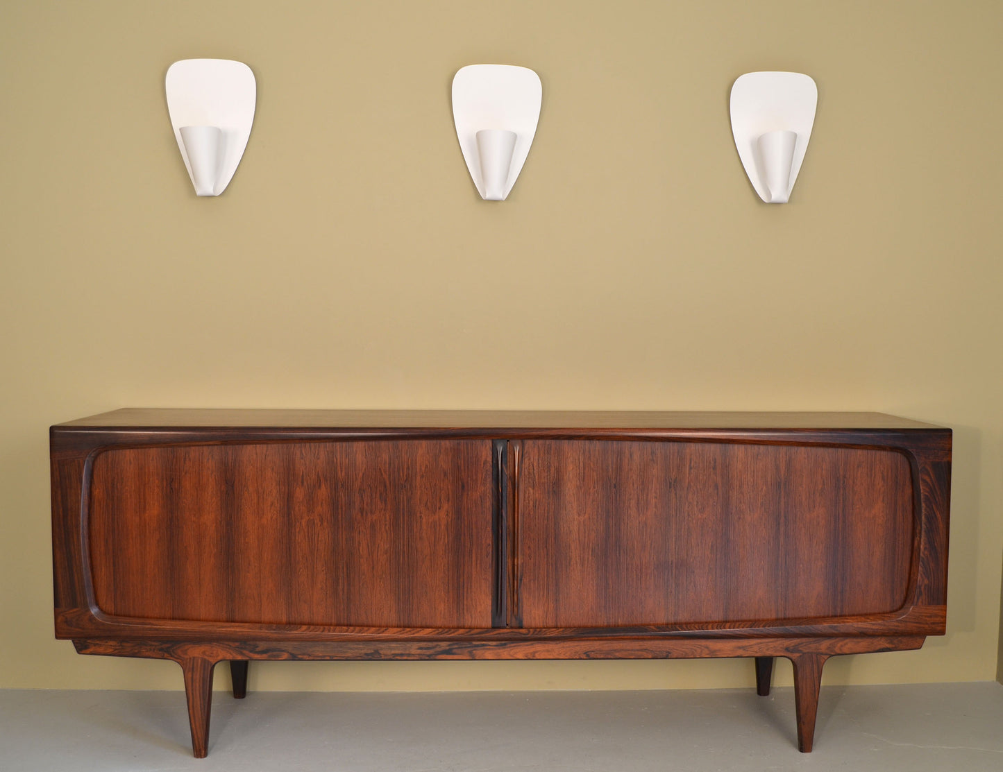 Michel Buffet 3 white curved sconces model B206