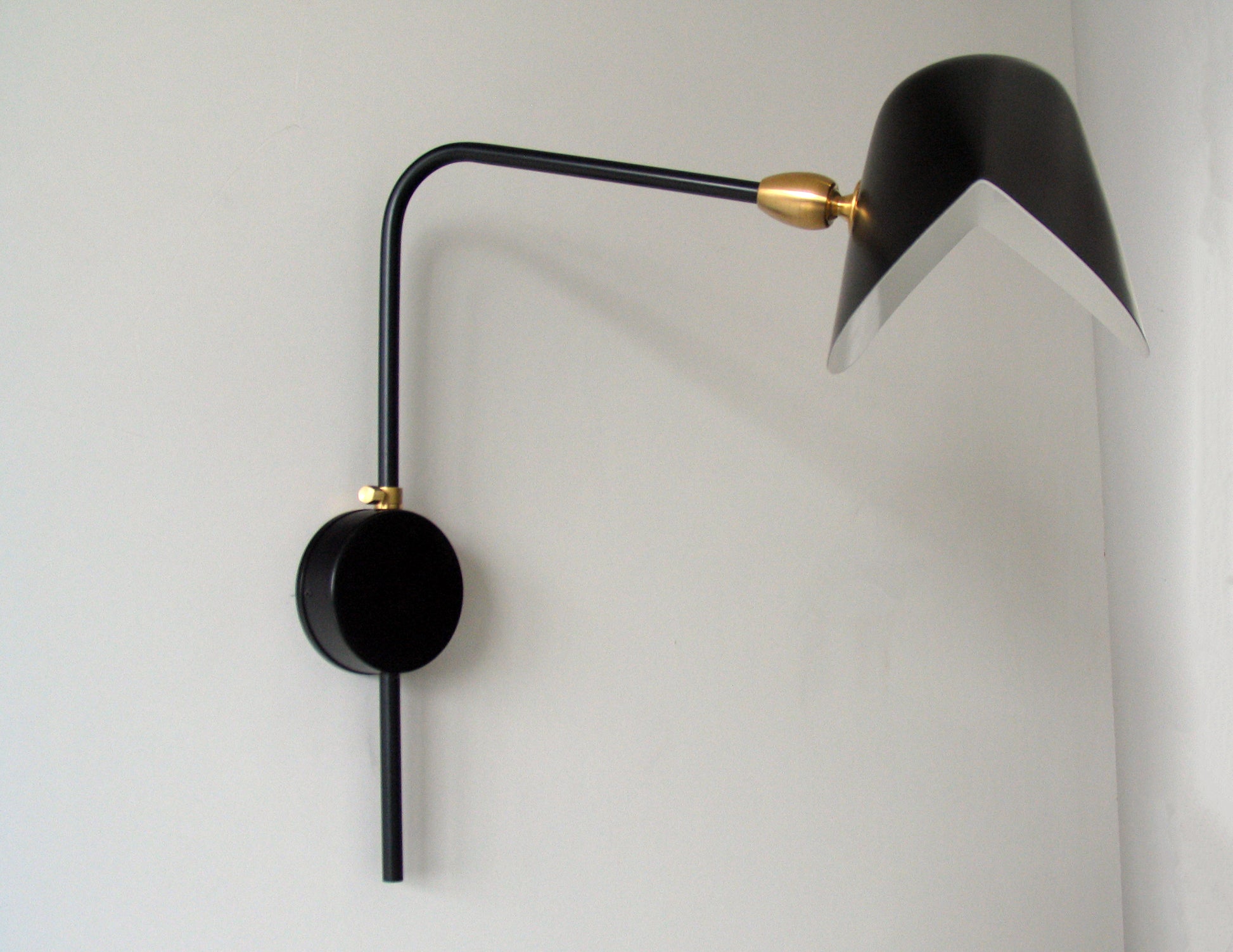 Black Serge Mouille Antony Sconce - Profile View