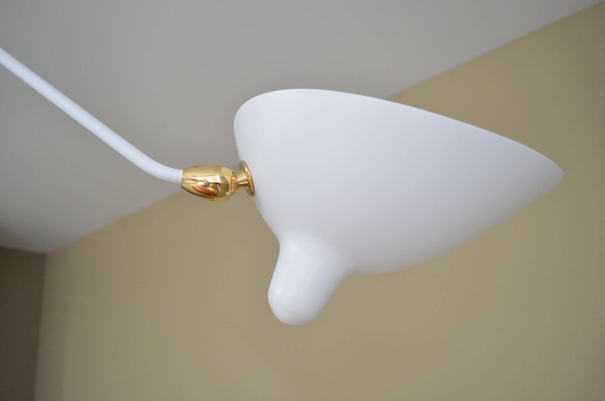 White Serge Mouille Spider Ceiling Lamp - Closeup View of Shade