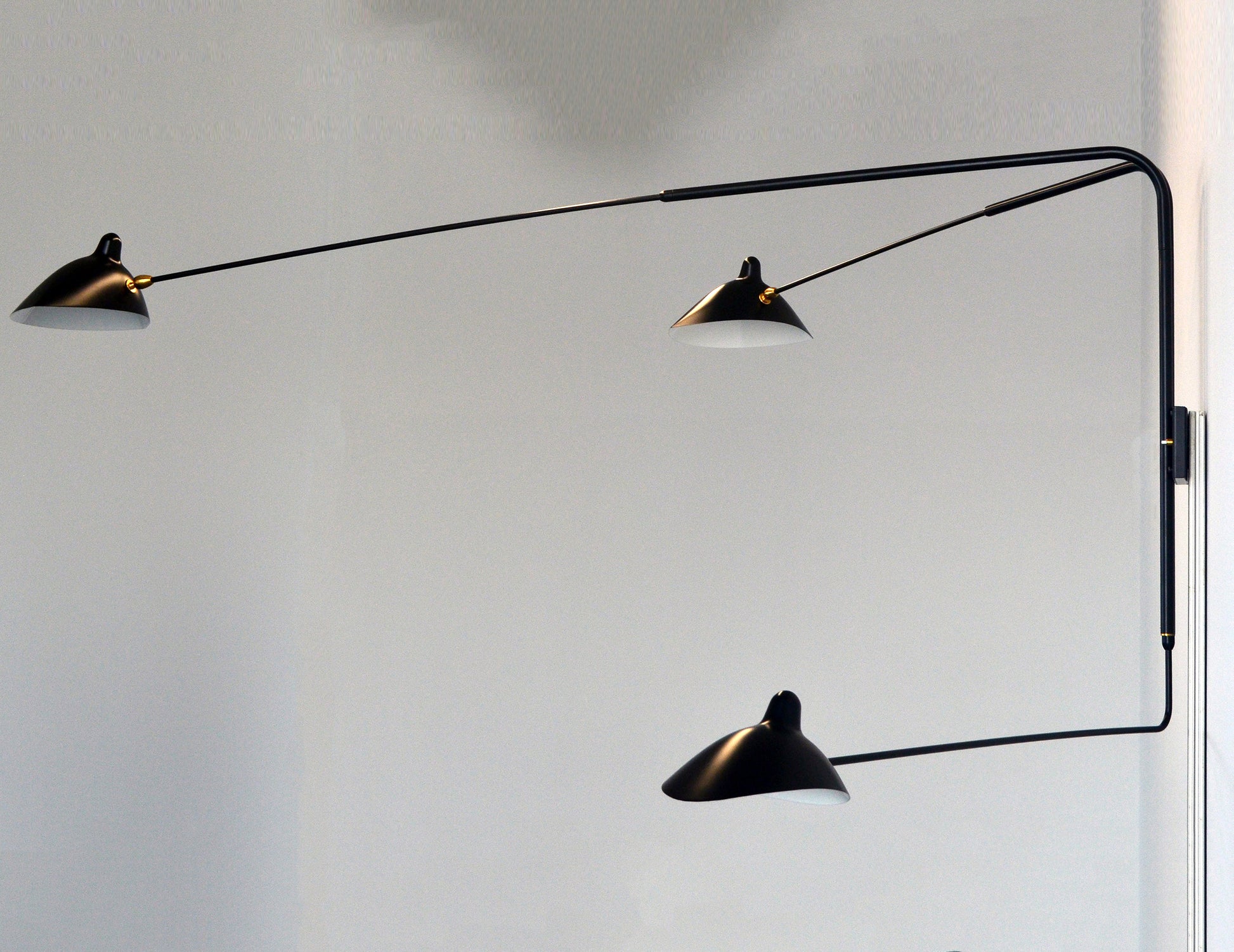 Black Serge Mouille Rotating Sconce with 3 Arms - Profile view (2)