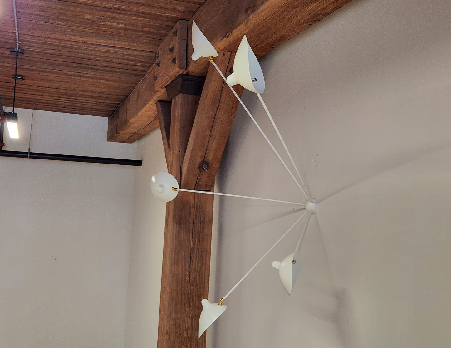 Serge Mouille White Spider Sconce with 5 Arms on Sale at SergeMouilleUSA - Profile view